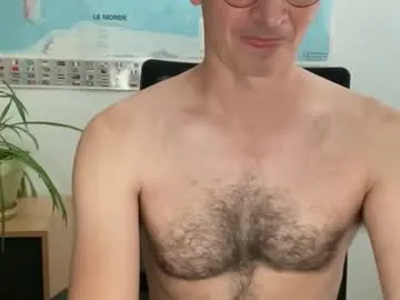 Taanni – webcam model profile photo Image 14