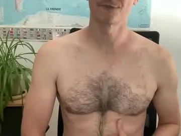 Taanni – webcam model profile photo Image 15