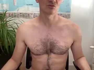 Taanni – webcam model profile photo Image 4