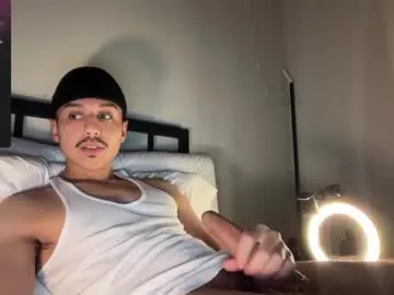 octavarium211 – webcam model profile photo Image 13