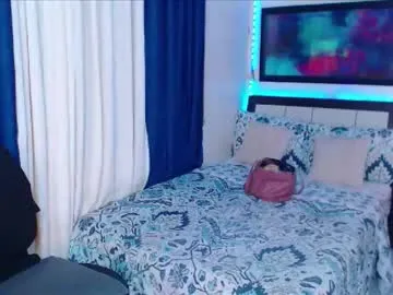 uwuxo – webcam model profile photo Image 5