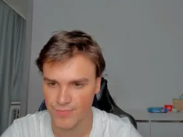 EvieEvans – webcam model profile photo Image 3