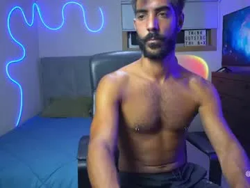 YoungSquad – webcam model profile photo Image 14
