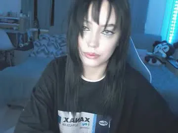 hina_porn – webcam model profile photo Image 15