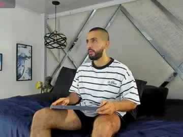 creloxp – webcam model profile photo Image 12