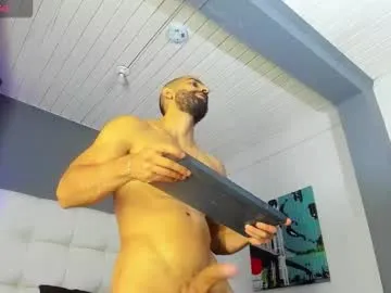 creloxp – webcam model profile photo Image 6