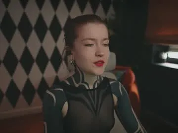 hat_on – webcam model profile photo Image 3