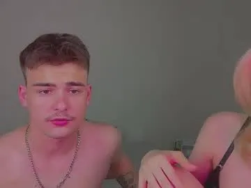 NaughtyInGlasses – webcam model profile photo Image 2