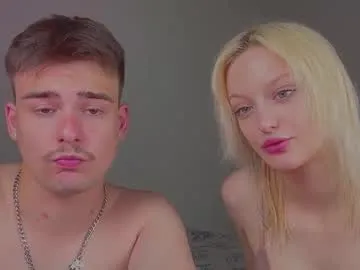 NaughtyInGlasses – webcam model profile photo Image 3