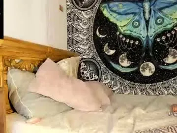 luckrose – webcam model profile photo Image 18