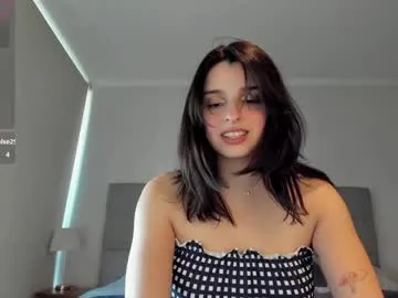 bozhenanude – webcam model profile photo Image 19