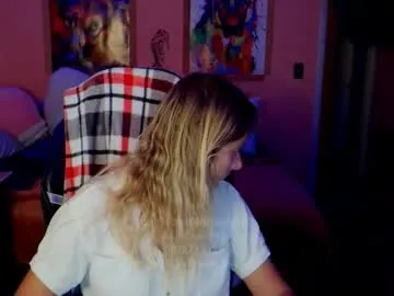 IORio2 – webcam model profile photo Image 15