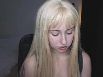 AngelMiaM – webcam model profile photo Image 2