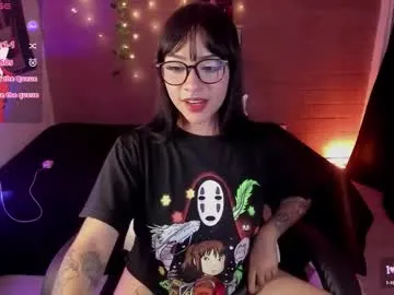 IORio2 – webcam model profile photo Image 10