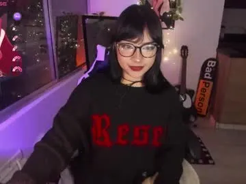 IORio2 – webcam model profile photo Image 14