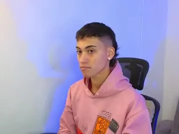 kustom77 – webcam model profile photo Image 19