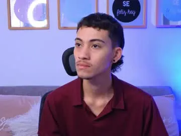 kustom77 – webcam model profile photo Image 3