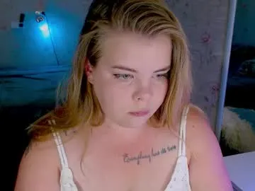 mayadashaaa – webcam model profile photo Image 4