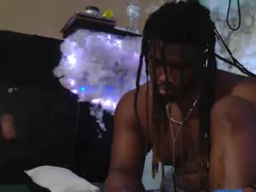 Zero-One – webcam model profile photo Image 4