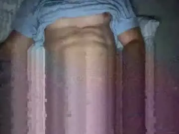 VIKITOMMY – webcam model profile photo Image 12