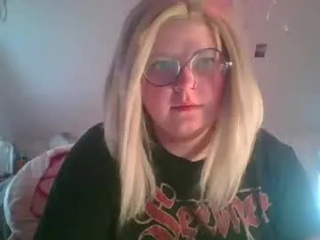 mayadashaaa – webcam model profile photo Image 4