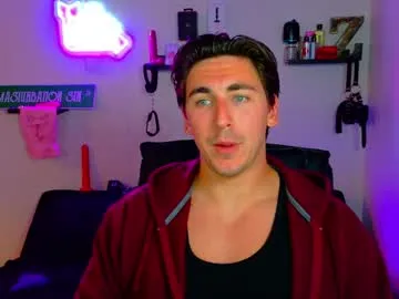 benjamin613999 – webcam model profile photo Image 4