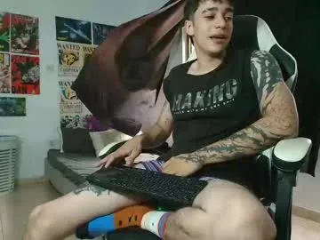 YoungSquad – webcam model profile photo Image 18