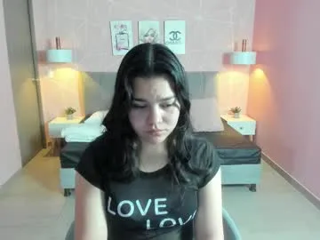 emmy_walker1 – webcam model profile photo Image 8