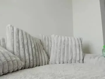 demieliss – webcam model profile photo Image 3