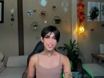 JadeyKhada – webcam model profile photo Image 14