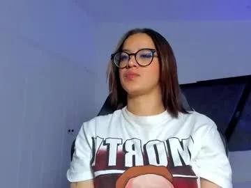 lucretiaburnaugh – webcam model profile photo Image 6