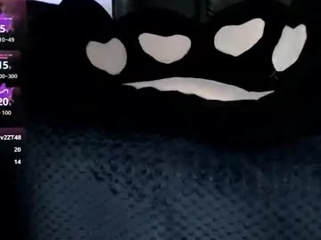 YoungSquad – webcam model profile photo Image 13