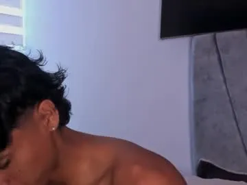 hunkwithglasses – webcam model profile photo Image 7