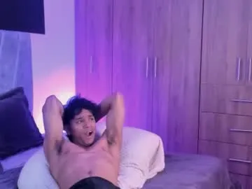 hunkwithglasses – webcam model profile photo Image 9