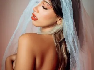 AliceHarriss – webcam model profile photo