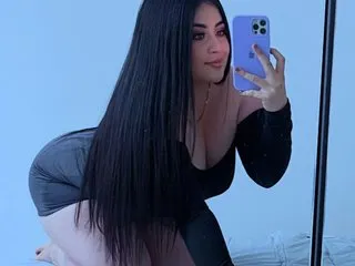VIKITOMMY – webcam model profile photo Image 2