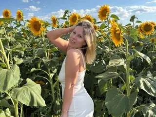 sofiaxmiller – webcam model profile photo Image 3