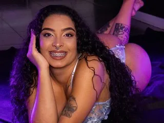 Linnea – webcam model profile photo Image 3