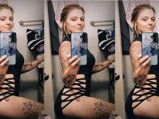 CharlyRocket show preview