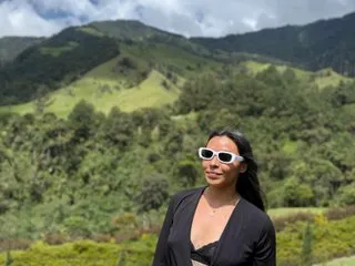 -MiaSweet- – webcam model profile photo Image 2