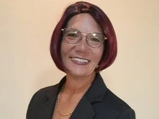 clara_lu – webcam model profile photo Image 6