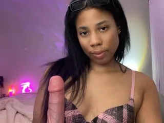 DoriDeluxe66 – webcam model profile photo Image 4