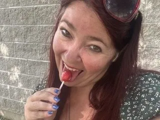 Linnea – webcam model profile photo Image 2