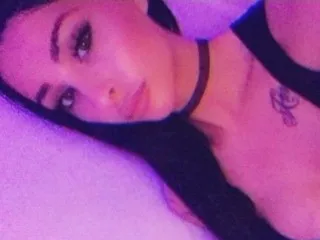 shanalove – webcam model profile photo