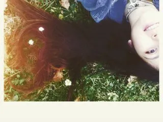 alana15 – webcam model profile photo Image 7