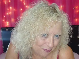 XoXMandyXoX – webcam model profile photo