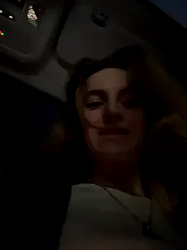 spankamber – webcam model profile photo Image 9