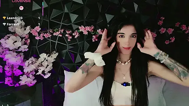 cozymell – webcam model profile photo Image 15