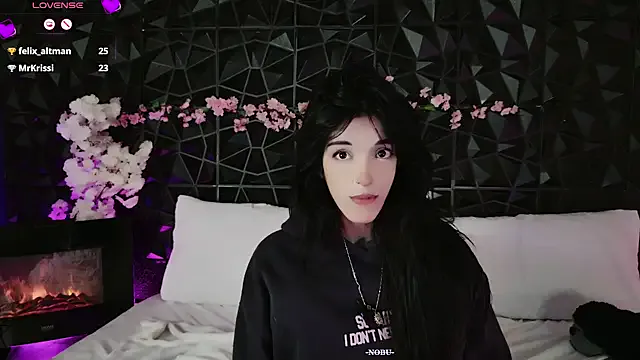 cozymell – webcam model profile photo Image 8