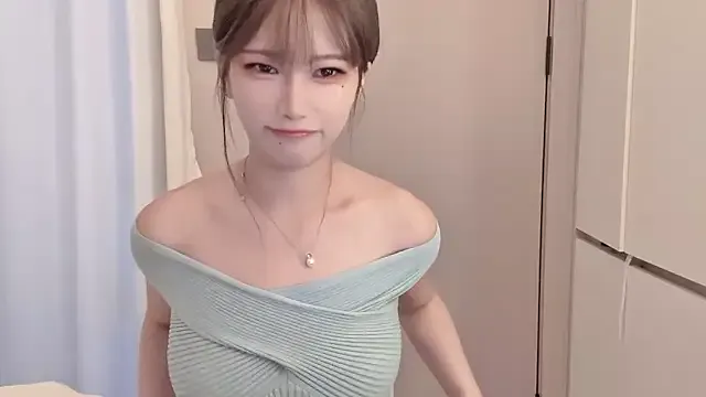 maddiebryggs – webcam model profile photo Image 6